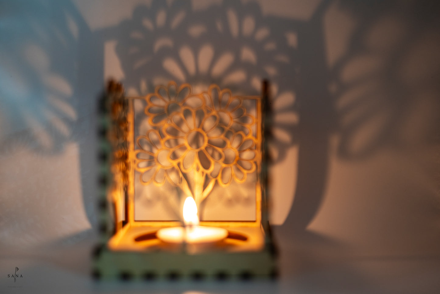 Daisy Bouquet Tea Light Lantern