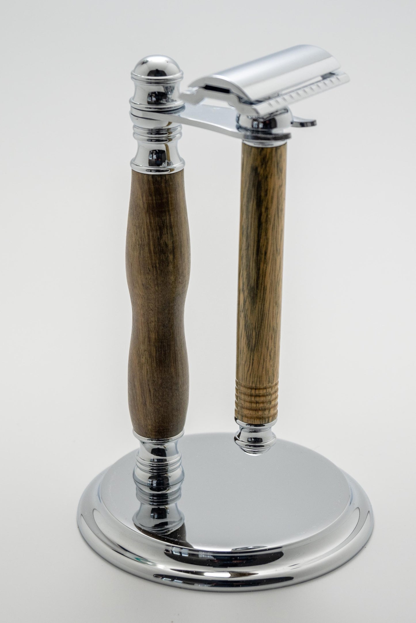 Palo Santo Rosewood with chrome hardware