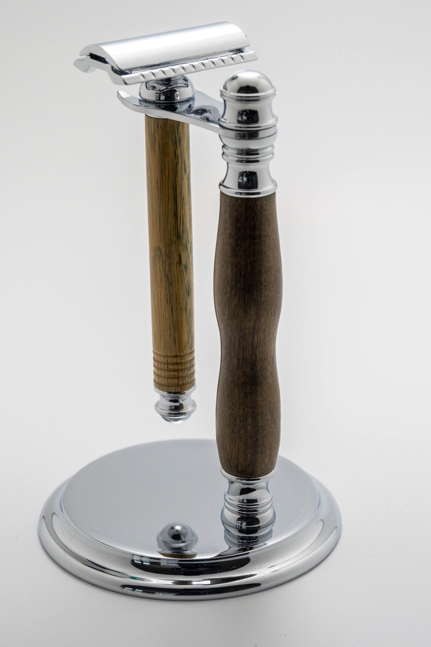 Palo Santo Rosewood with chrome hardware